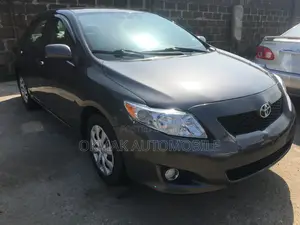Toyota Corolla 2010 Gray