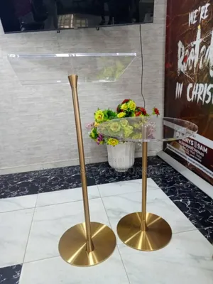 Classic 1 Pole Gold Color Pulpit With Side Stool