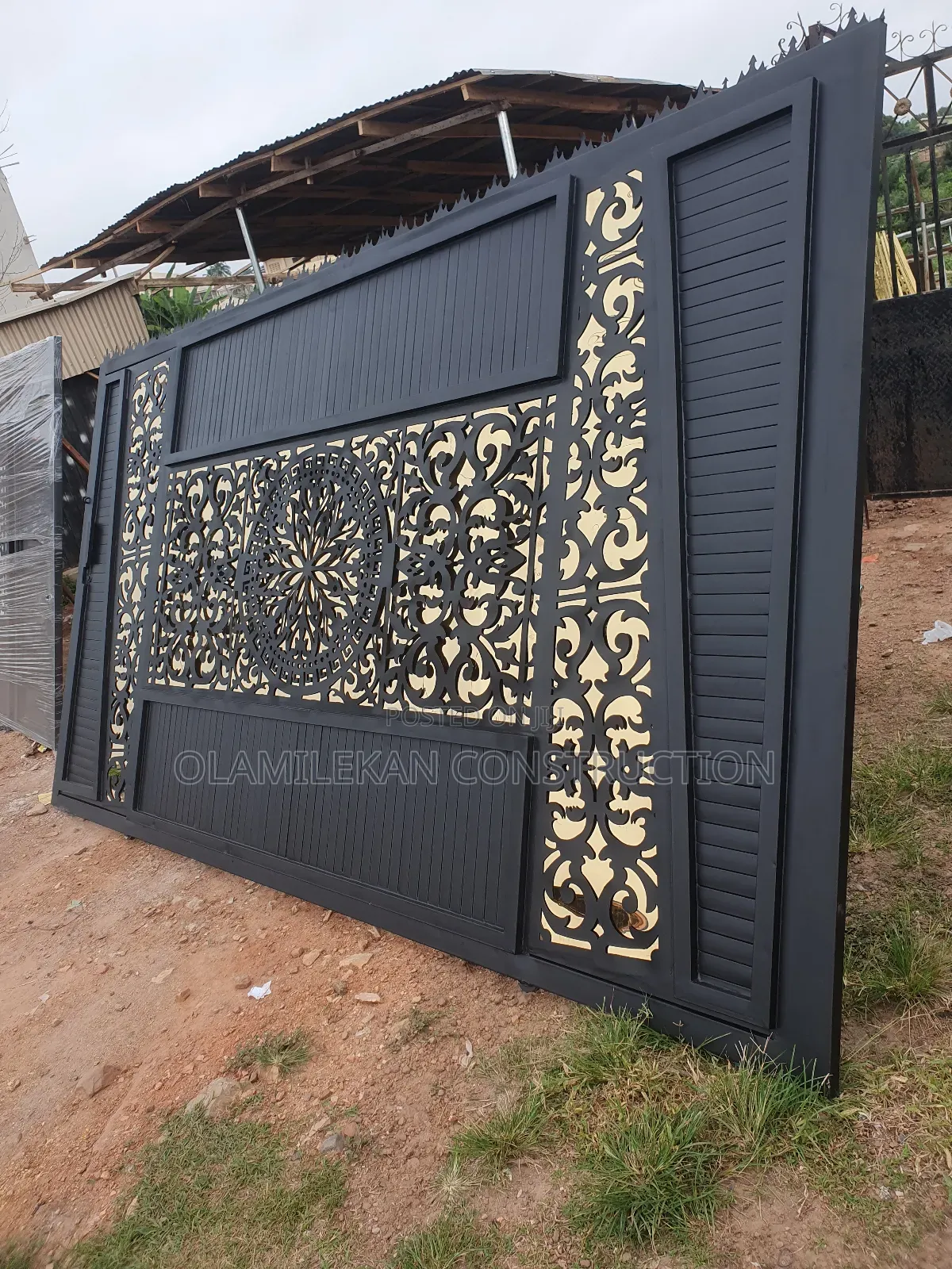 Sliding Gate