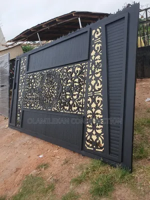 Sliding Gate