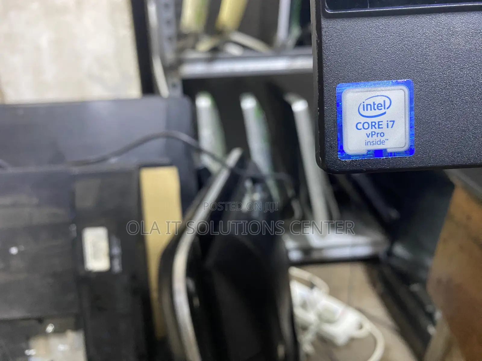 Desktop Computer Dell OptiPlex 7450 8GB Intel Core I7 SSD 256GB