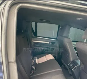 New Toyota Hilux 2024 Black
