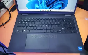 Laptop Dell Latitude 3520 8GB Intel Core I5 SSD 512GB