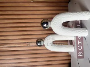 Nordic Decor Piece With Ball
