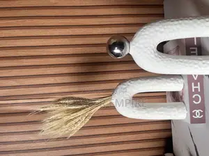 Nordic Decor Piece With Ball