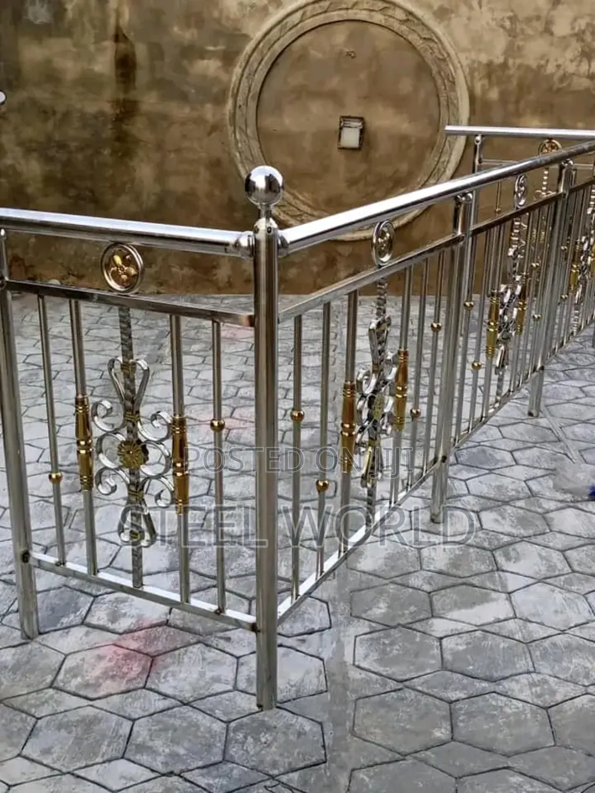 Exotic Gold Design Handrail