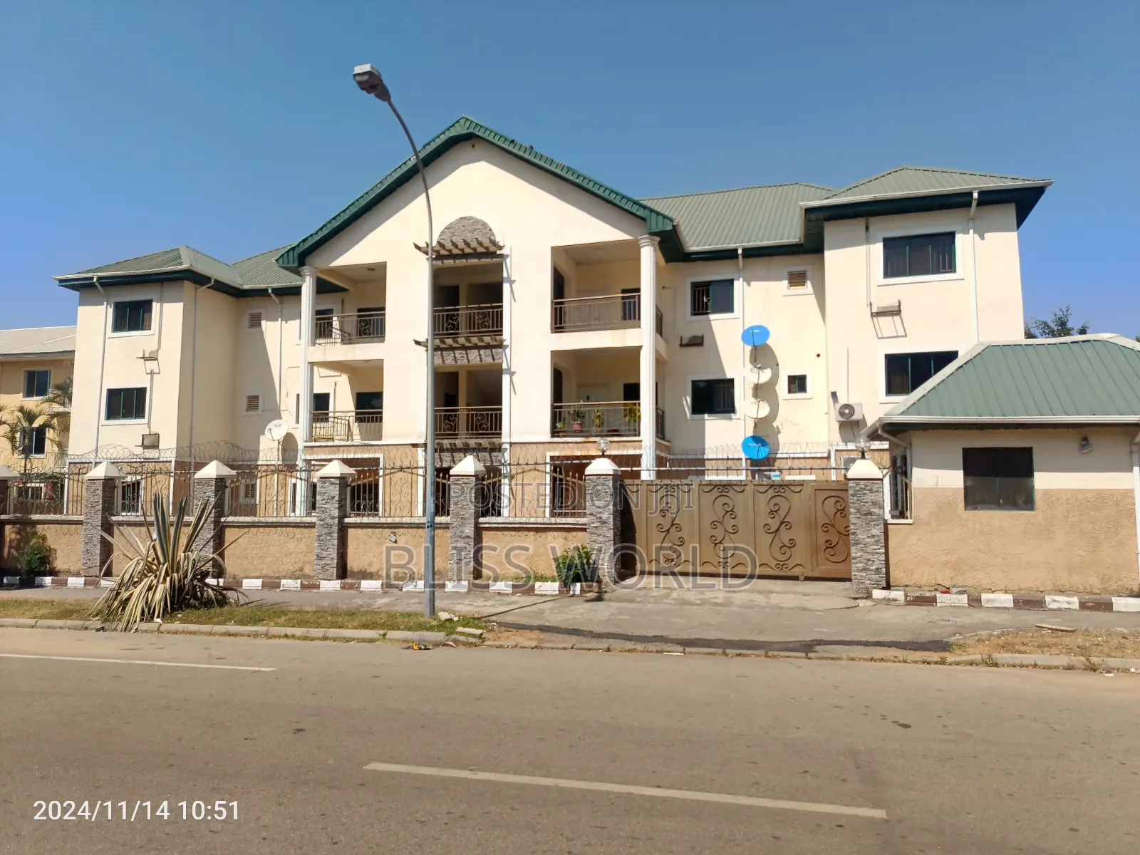 2bdrm Block of Flats in Utako for sale