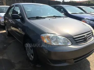 Toyota Corolla LE 2004 Gray