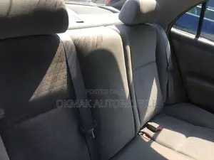 Toyota Corolla LE 2004 Gray