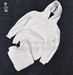 Photo - Premium Luxury Hoodies Nike Available in Store