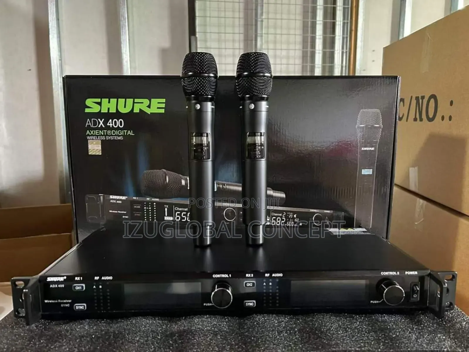 AD400 Digital Wireless Microphone System 4 Aerial 2handle