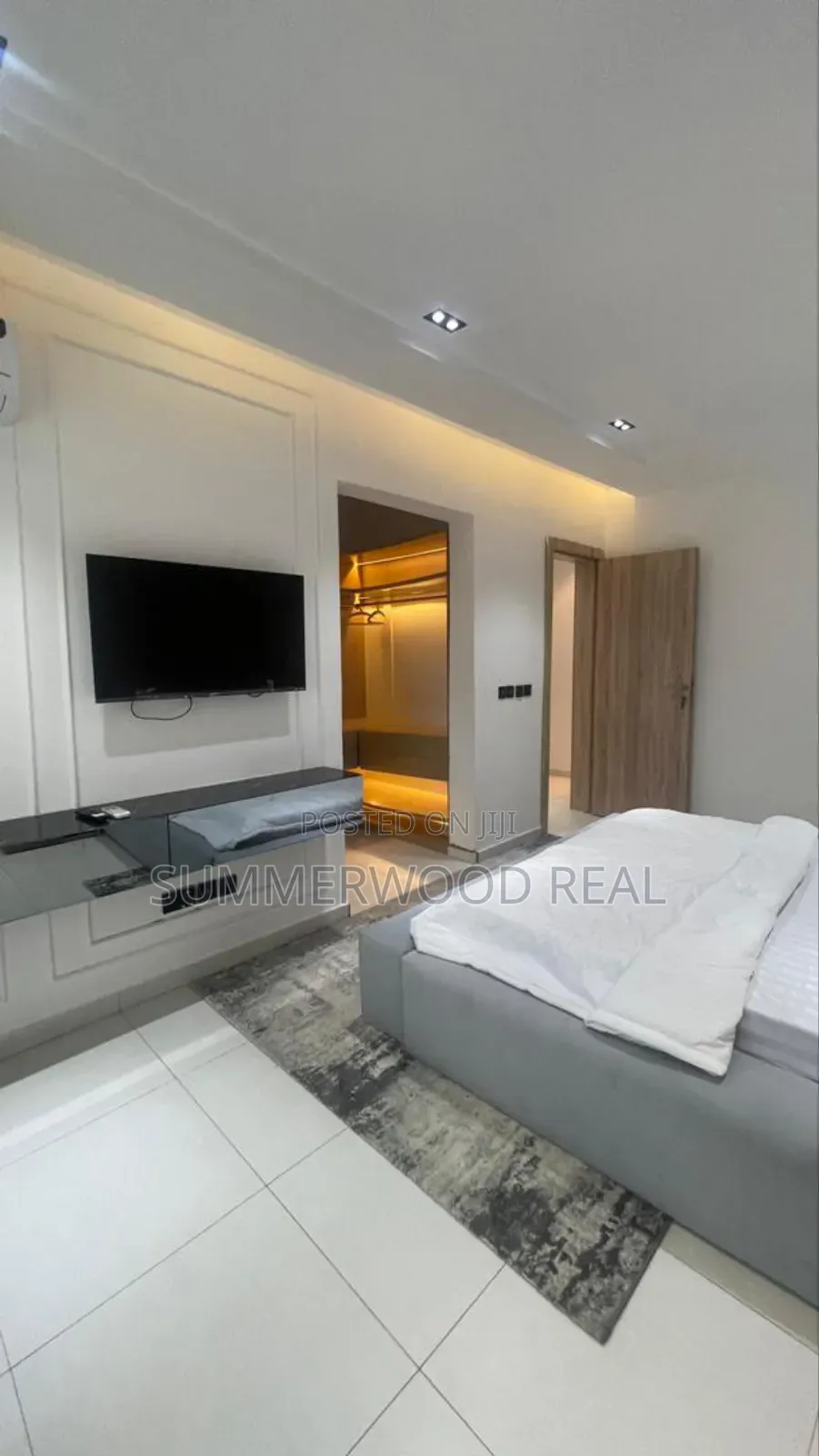 Furnished 2bdrm Apartment in Lekki Phase 1 for sale