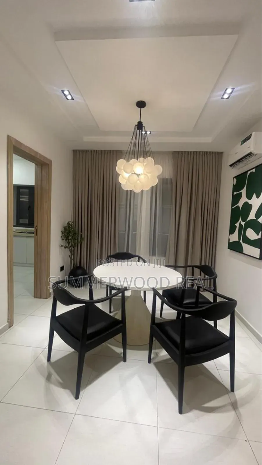 Furnished 2bdrm Apartment in Lekki Phase 1 for sale
