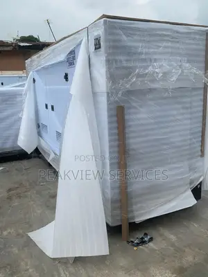 Current Regulation250kva Perkins Soundproof Diesel Generator