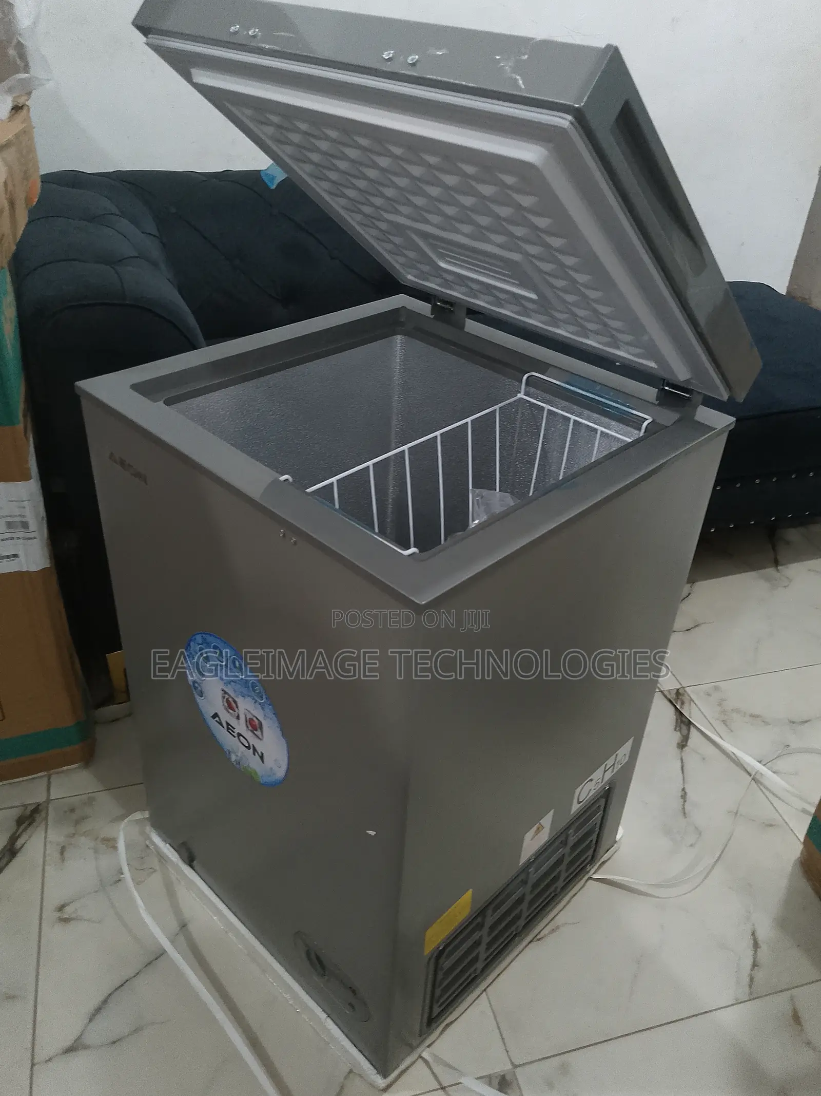 High-Quality Aeon 100L Chest Freezer
