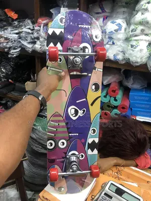 New Design Rubber Wheel Skateboard