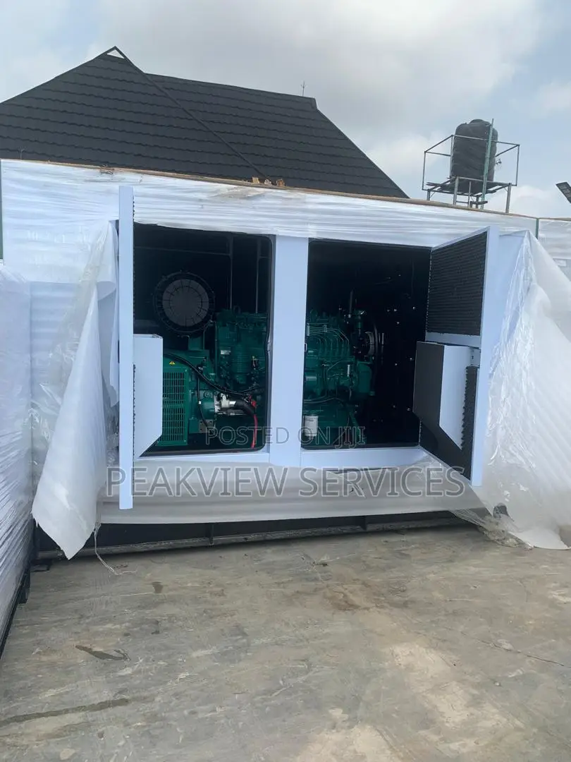Current Creators Perkins Diesel 250kva Soundproof Generator