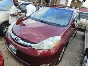 Toyota Sienna XLE Limited 2008 Red
