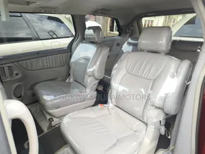 Toyota Sienna XLE Limited 2008 Red