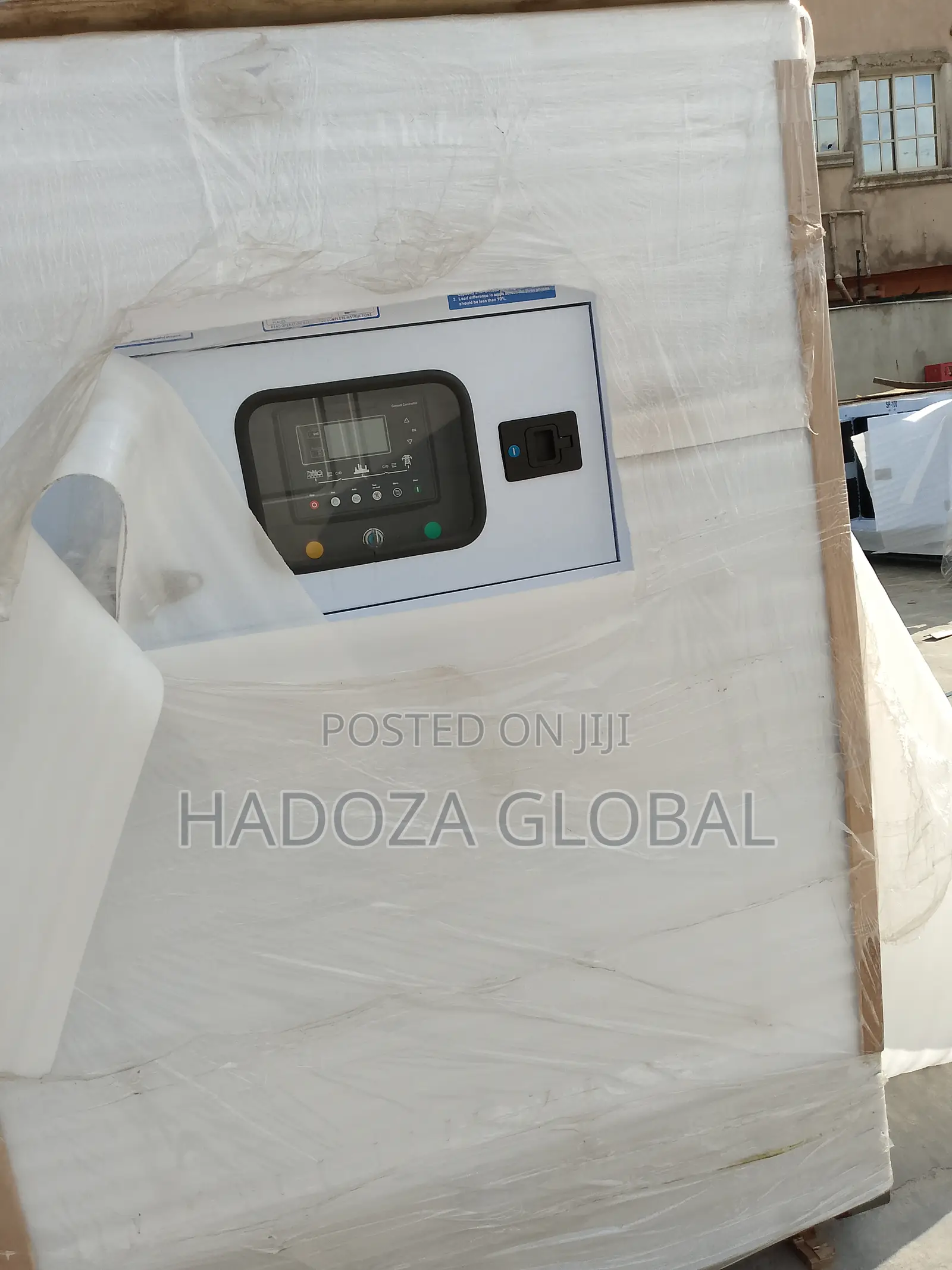 Very-Compact 300kva Soundproof Perkins Generator