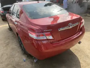 Toyota Camry LE 4dr Sedan (2.5L 4cyl 6AM) 2010 Red