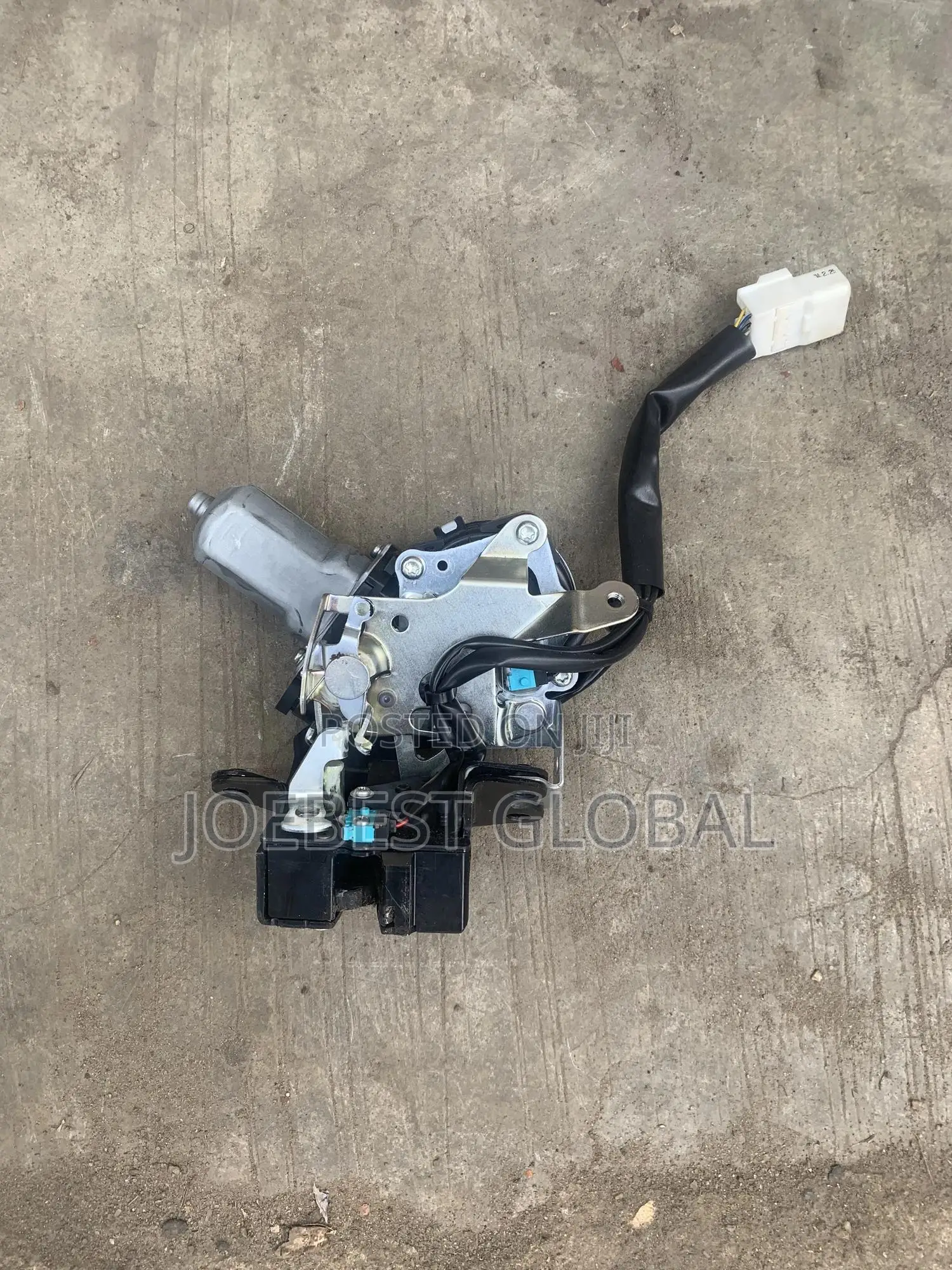 Boot Lock Toyota Venza 2015
