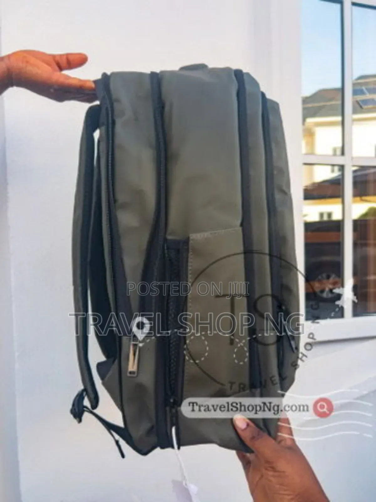 Anti-Theft Backpack | Hidden Zips Compartments