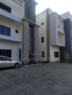 5bdrm Maisonette in Jahi 1 for sale