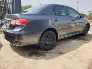 Toyota Corolla 2013 Gray