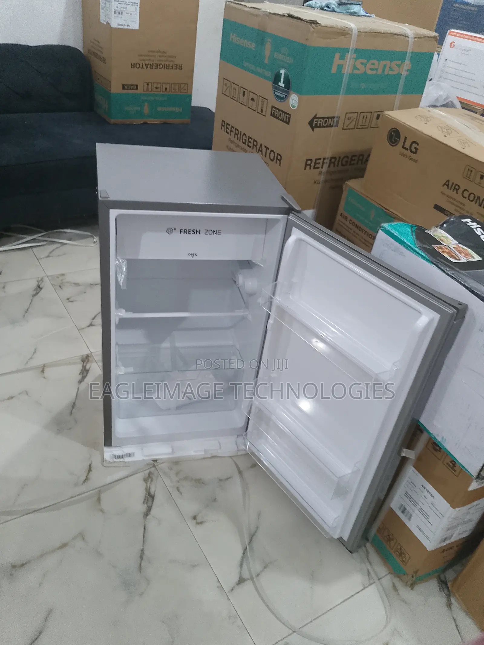 Compact Design Hisense 90L Refrigerator(Ref093dr)