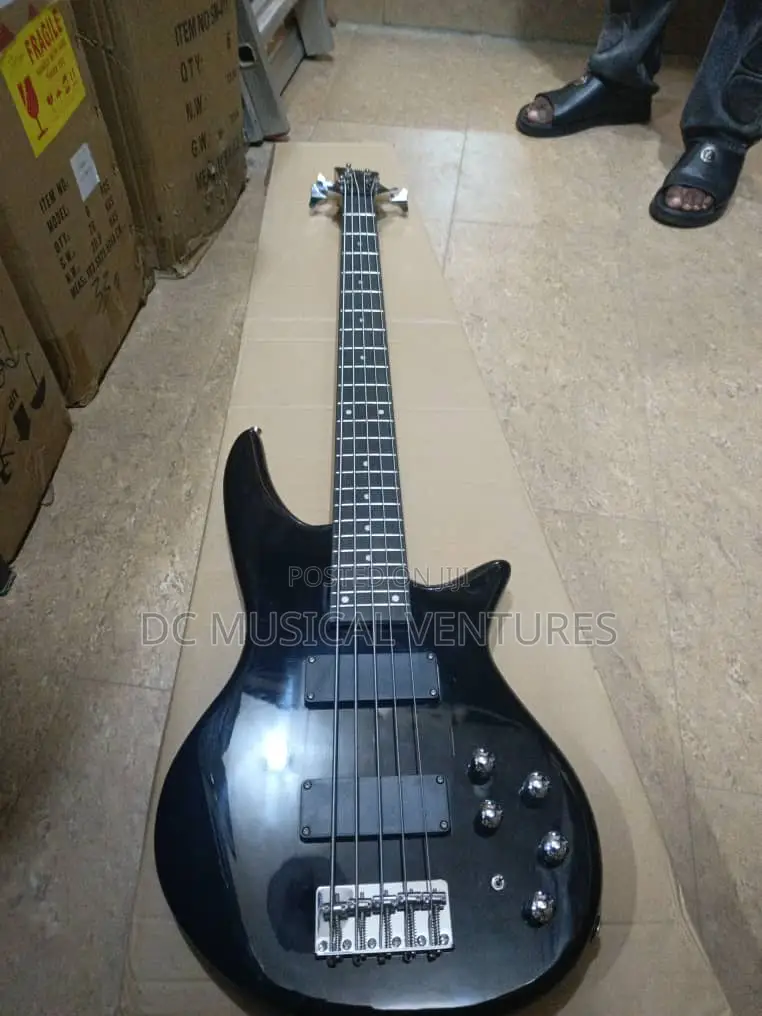 Active Fender Bass Guitar 5 Strings