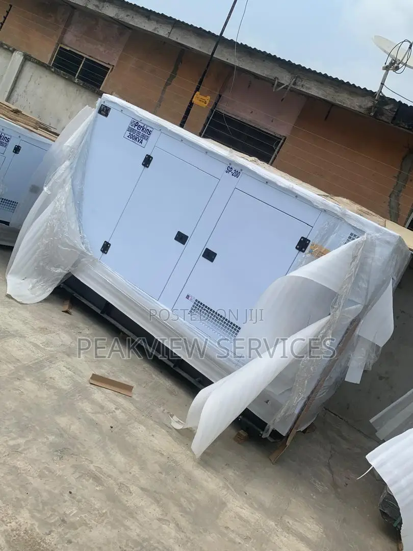 Medium Voltage 200kva Perkins DIESEL Soundproof Generator