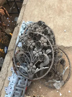 Wrought Iron Flowers for Balconies and Handrails
