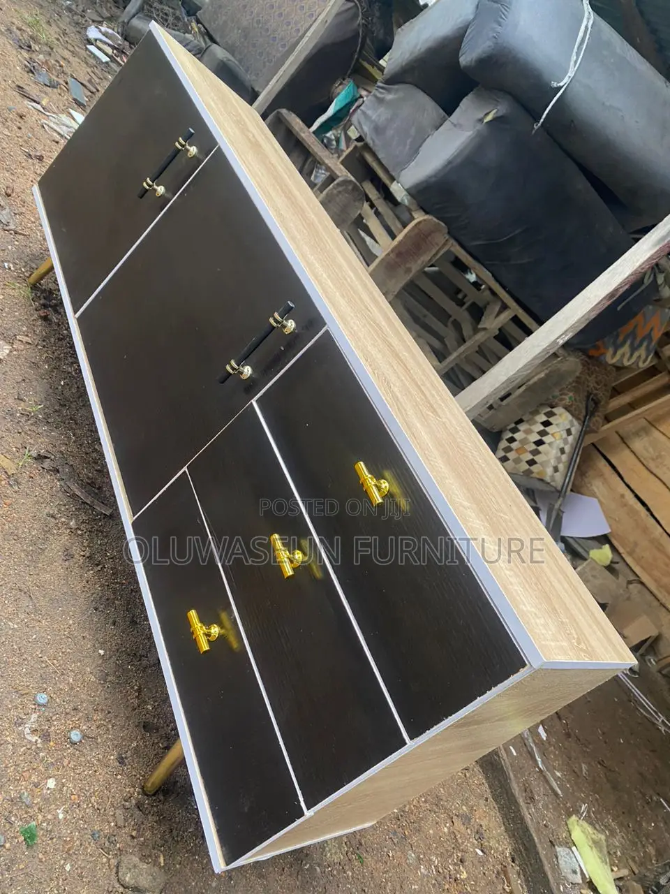 Long Tv Shelf With 2drawer