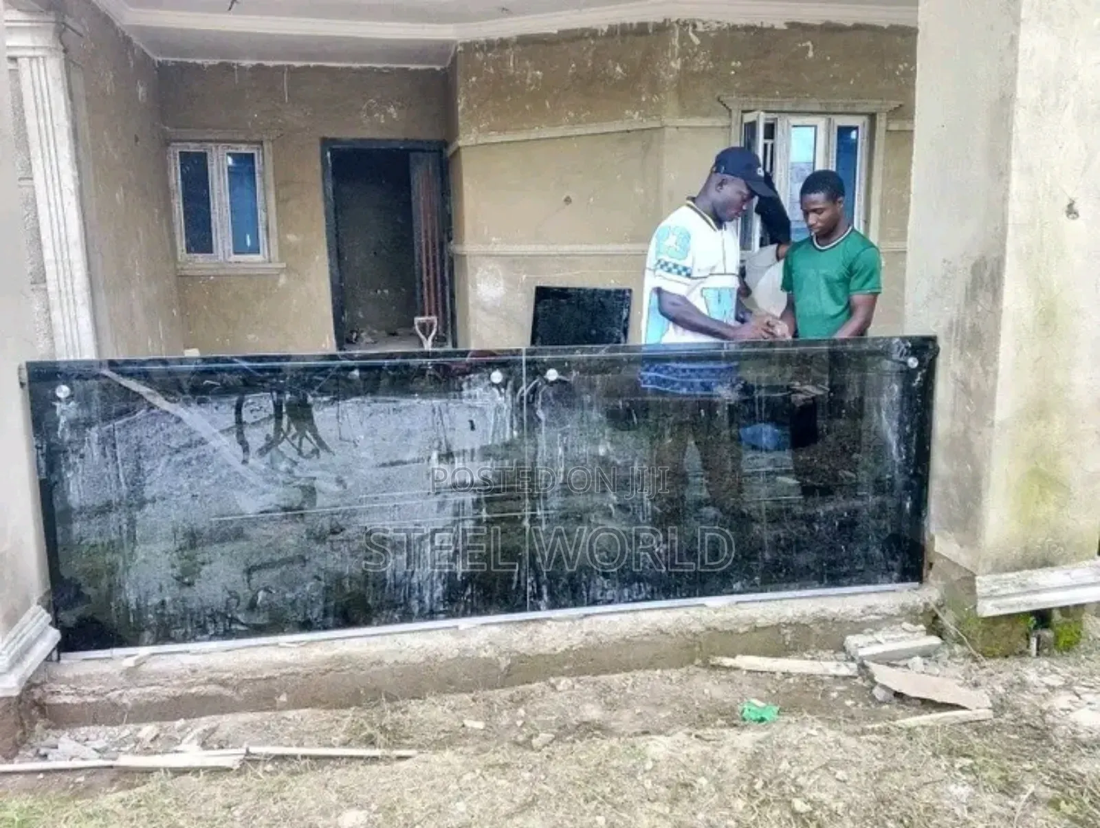10m Grey Glass Installation
