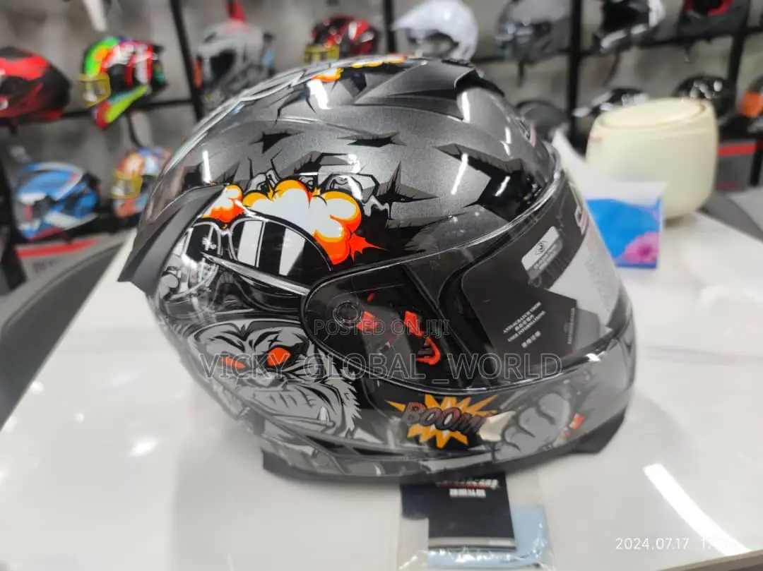 Rider’S Helmet With Bluetooth and Without Bluetooth