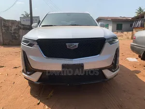 Cadillac Escalade 2022 White