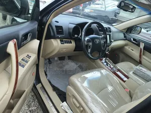 Toyota Highlander Limited 2012 Black