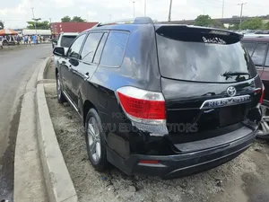 Toyota Highlander Limited 2012 Black