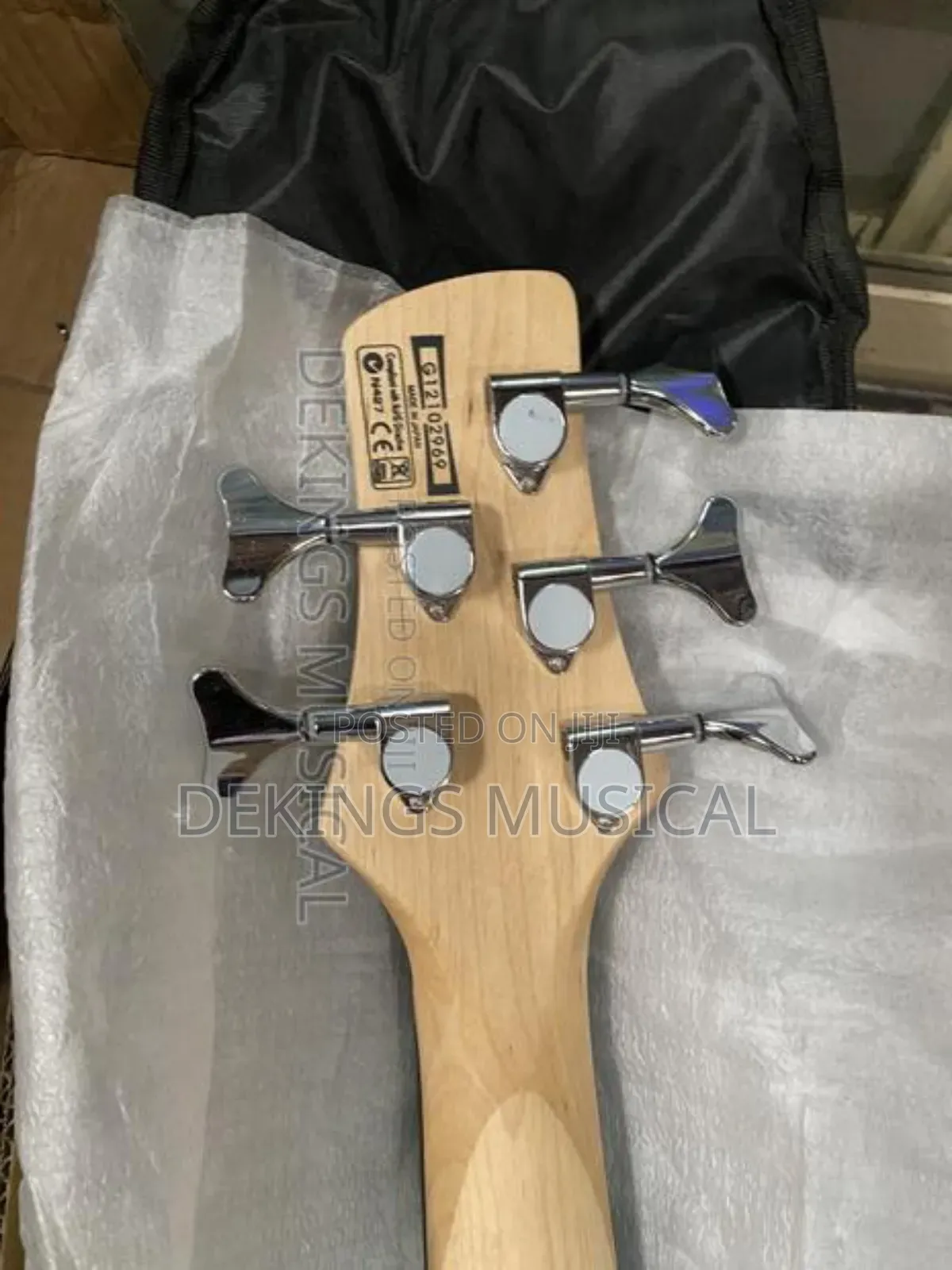 Ibanez Active Five 5 Strings Guitar