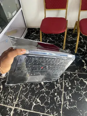 New Laptop Lenovo 8GB Intel Core I5 SSD 256GB