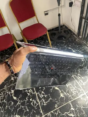 New Laptop Lenovo 8GB Intel Core I5 SSD 256GB