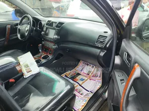Toyota Highlander Limited 2012 Black