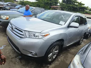 Toyota Highlander Limited 2012 Silver
