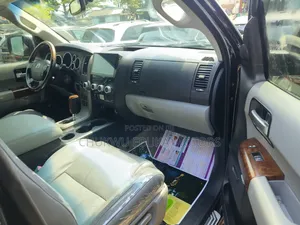 Toyota Sequoia 2015 Black