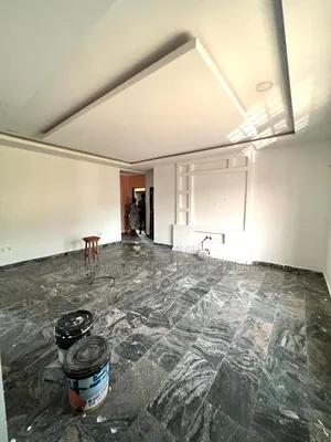 3bdrm Block of Flats in In An Estate for rent