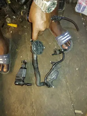 Oil Separator for 274,270 Engine Benz C300,CLA,GLC GLA,E300