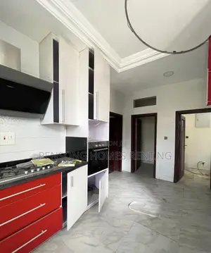 5bdrm Duplex in Osapa London for rent
