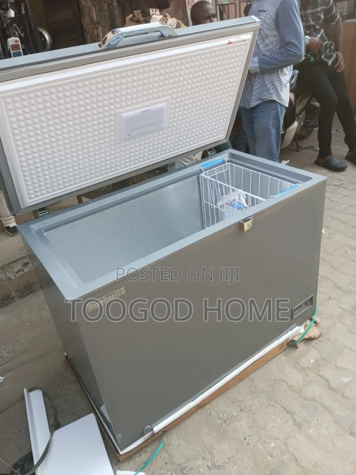 Original Scanfrost Deep Freezer 300litres