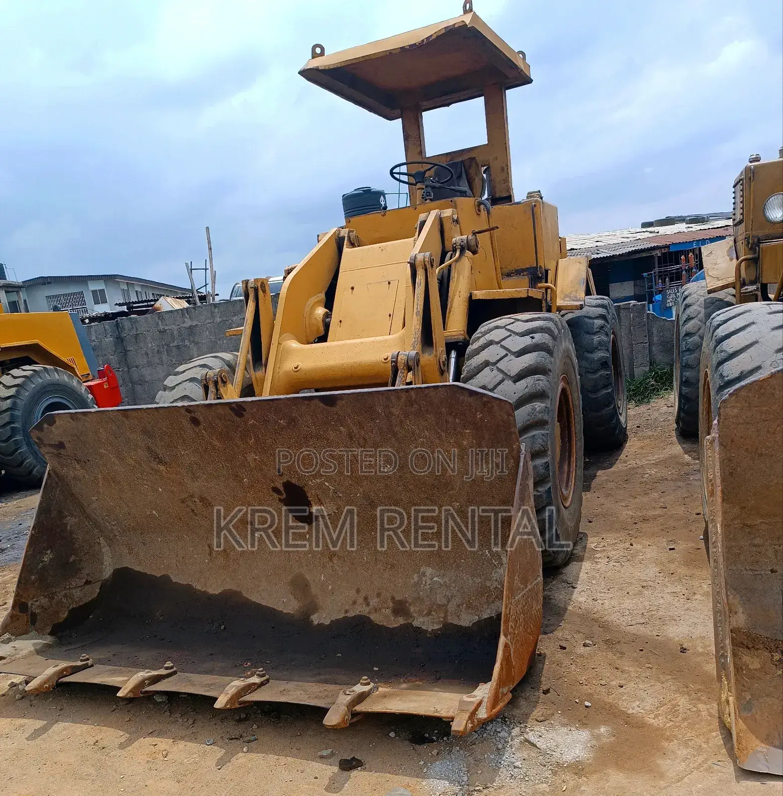 Payloader Machine Available for Rent